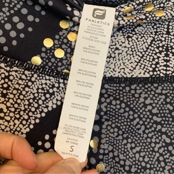 Fun Fabletics Capris - Picture 4 of 4